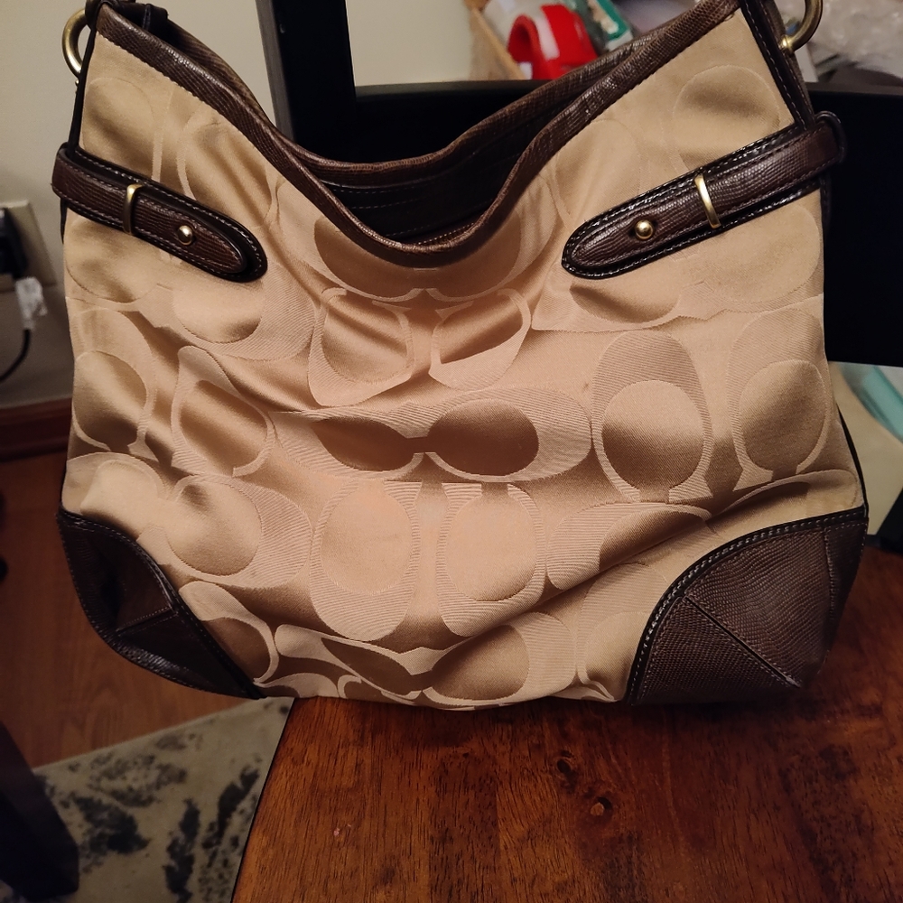 Coach pocketbook